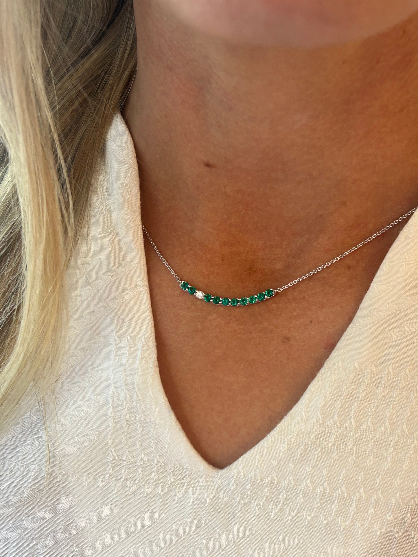 Petite Curve Necklace