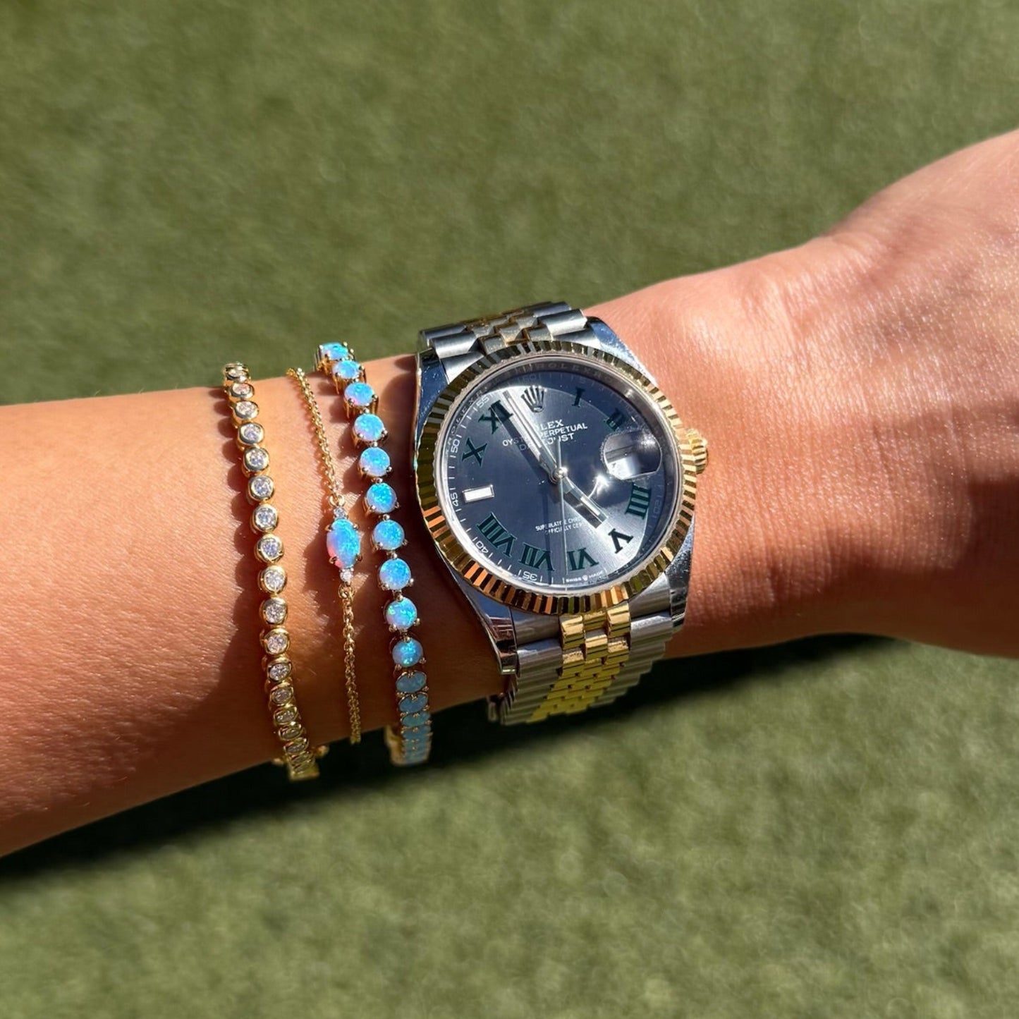 Dainty Blue Hawaii Bracelet
