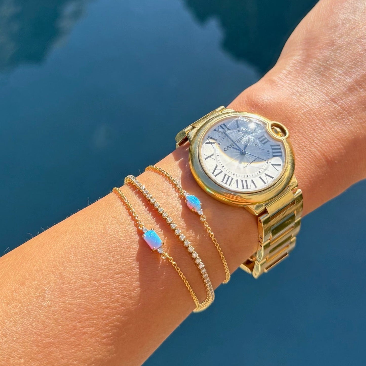 Dainty Blue Hawaii Bracelet